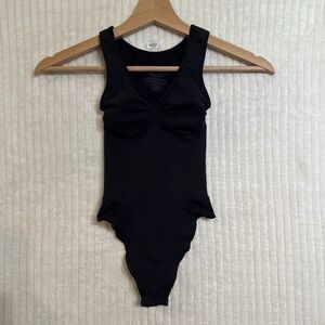 SKIMS Seamless Sculpt Tank Thong Body Suit Size Small ONYX Black NWOT $70